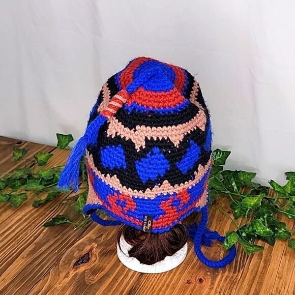 Screamer. Knit Beanie. Lined. OSFA. EUC - Picture 3 of 9